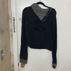 Mint long sled sweater shirt.